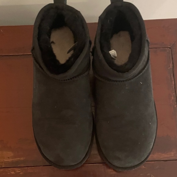 UGG Black Mini Boots - Picture 2 of 8